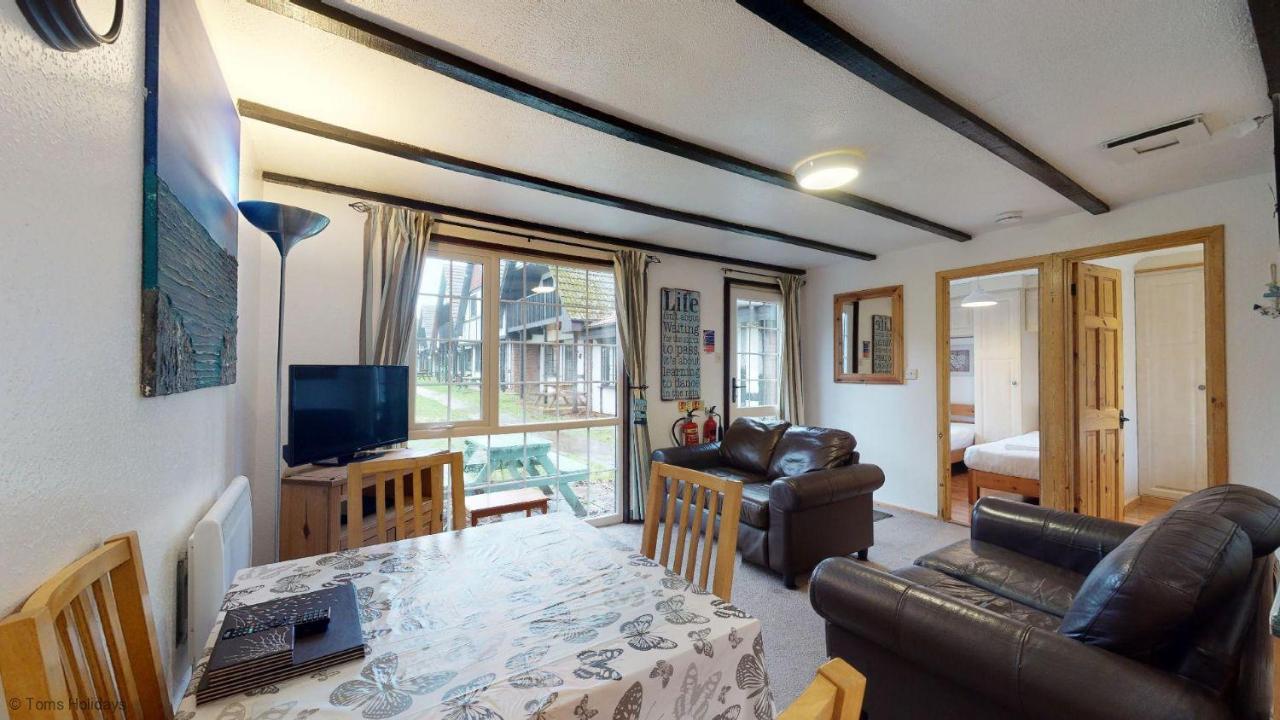01 Tudor Court, Tolroy Manor Hayle